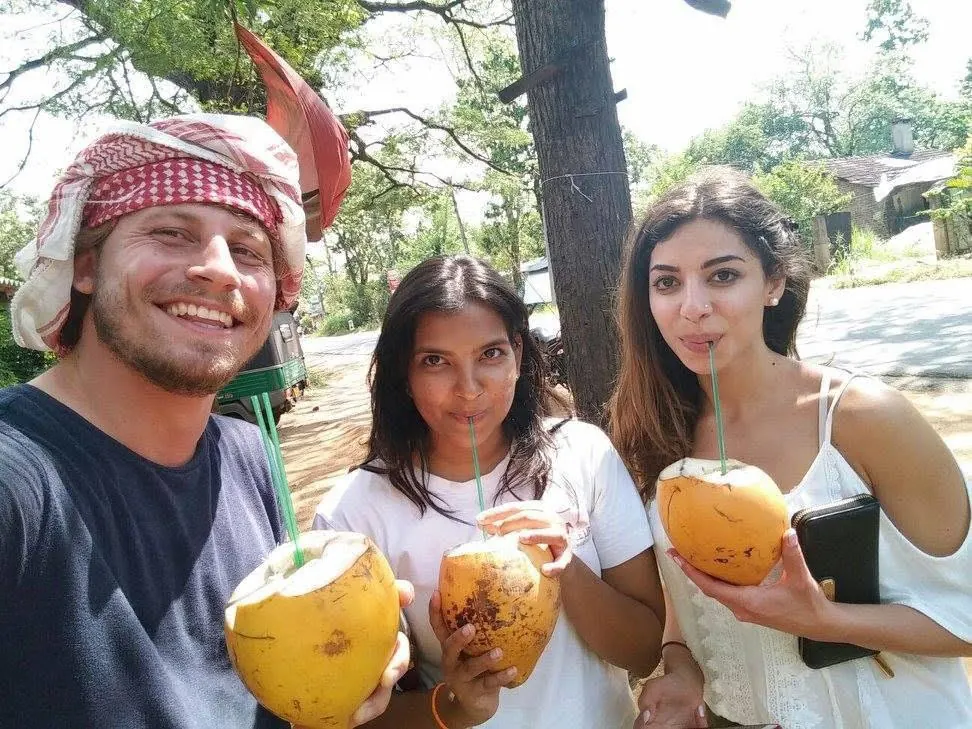Visiting Rotaractors during a previous Escape to Paradise